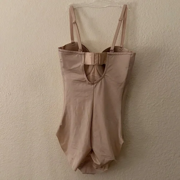 NEW SPANX Suit Your Fancy convertible strap shapewear bodysuit retail $128 - Picture 6 of 6